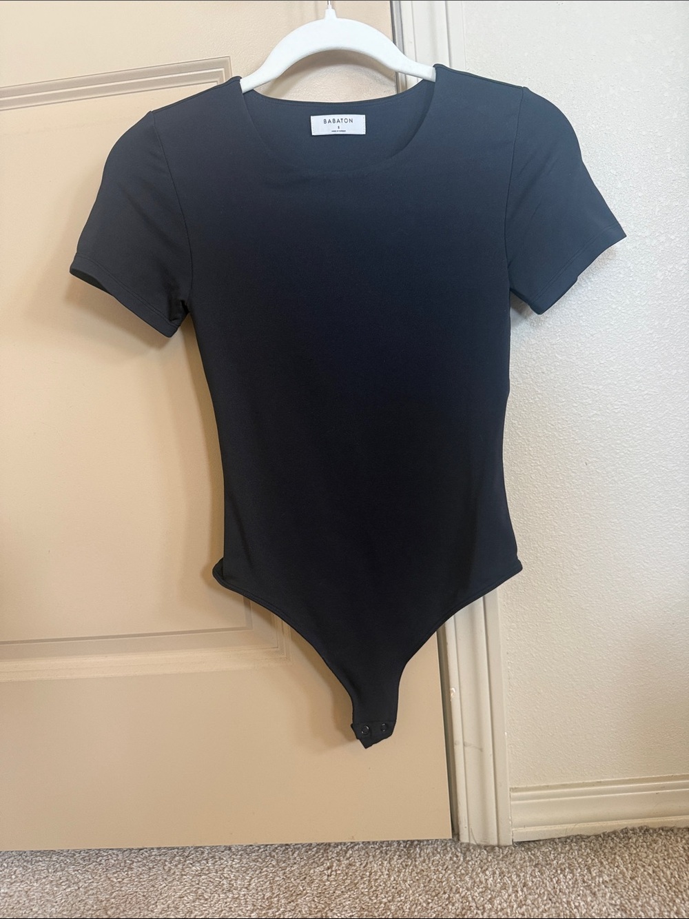 Aritzia Babaton Black Short-Sleeve Crewneck Contour Bodysuit